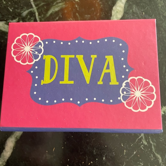 Diva Healing Crystal Box w/Necklace - Picture 6 of 8